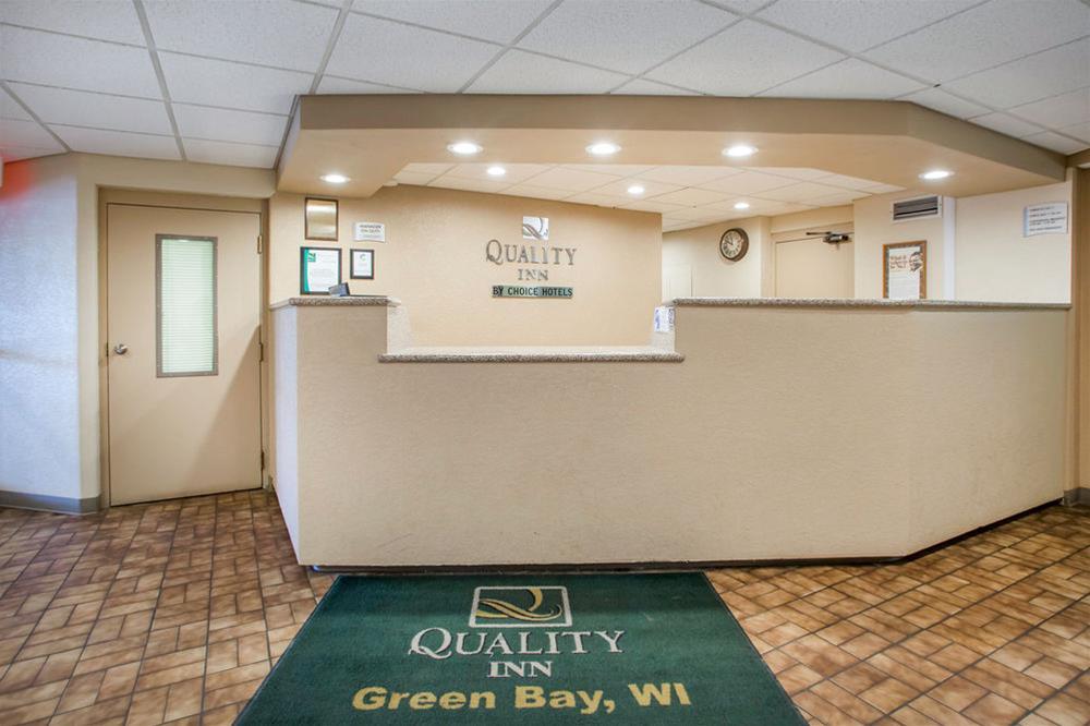 Quality Inn Stadium Area Green Bay Exteriör bild
